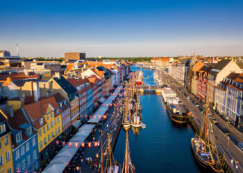 Denmark Akan Hapus Pajak Kopi & Cokelat, Redam Inflasi