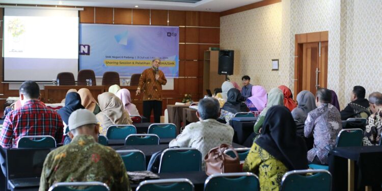 Guru SMA/SMK Jadi Kunci! Kanwil DJP Jabar Buka Program Kesadaran Pajak!