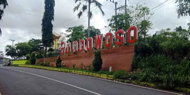 Inovatif! Warga Bondowoso Kini Bisa Bayar PBB Cukup dengan Sampah