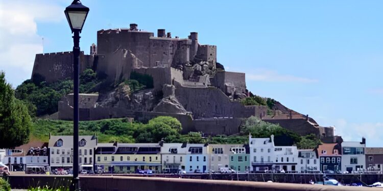 Pemerintah Jersey Tolak Usulan Penghapusan Pajak Makanan, Ini Alasannya