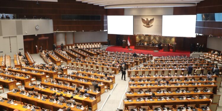 DPR Dorong Sinkronisasi Regulasi untuk Percepat Aksesi Indonesia ke OECD