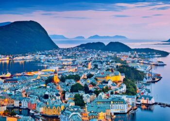 Norwegia Hapus Insentif Pajak Mobil Listrik Mulai 2027