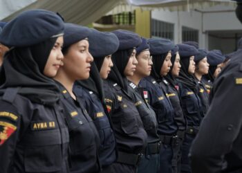 Bea Cukai Perkuat Kolaborasi Industri Lewat Kunjungan ke Pabrik Petrokimia dan Sepatu