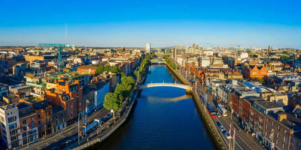 Irlandia Turunkan Tarif PPN Restoran Jadi 9% Mulai Juli 2026
