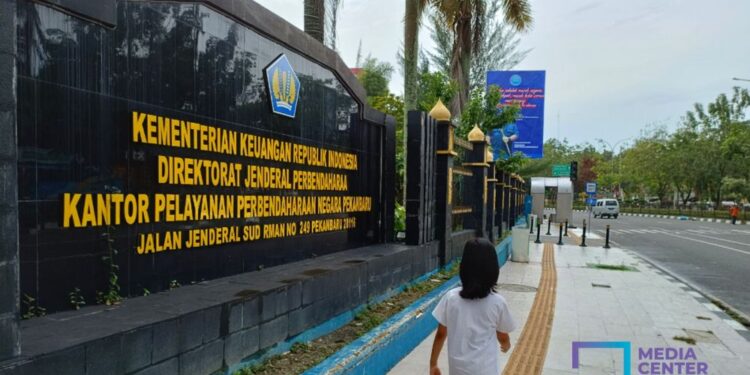 DJP Ungkap Penunggak Pajak Terbesar, dari Migas hingga Jasa