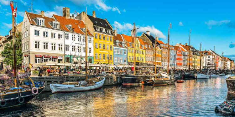 Denmark Perpanjang Insentif Pajak bagi Lansia Pekerja