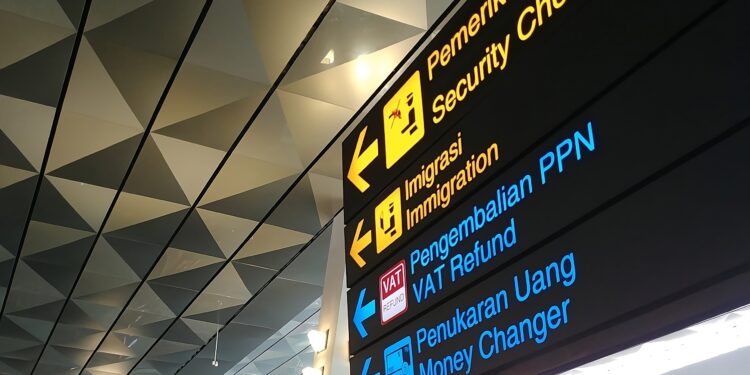 VAT Refund Jadi Daya Tarik, Turis Asing Didorong Belanja di BINA Indonesia Great Sale