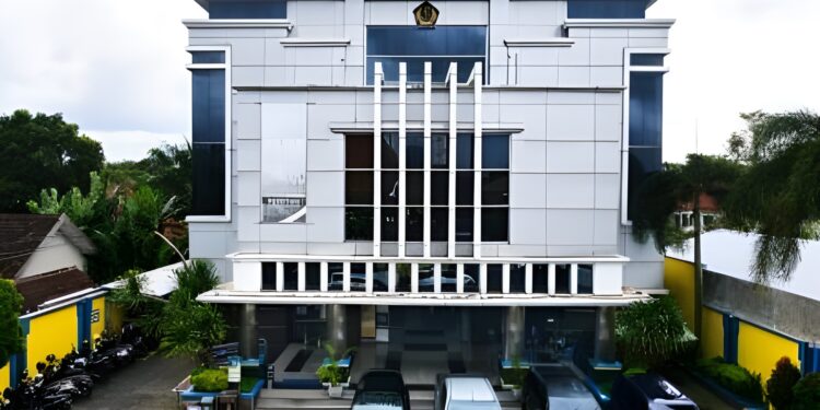 Tax Goes to Campus: KPP Karanganyar Siapkan Generasi Muda Melek Pajak