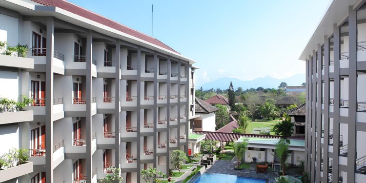 Mahasiswa Laporkan Dugaan Penghindaran Pajak Hotel di Lombok Utara ke Kejati NTB