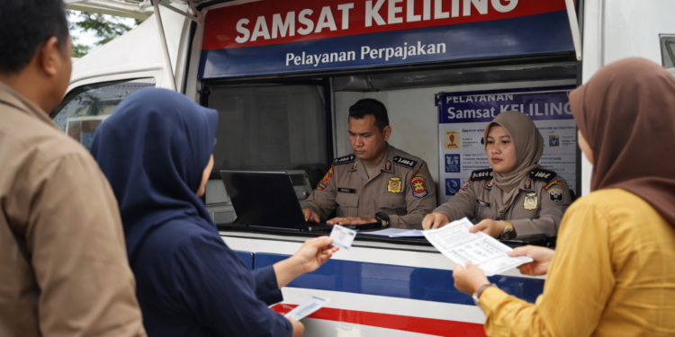 Optimalkan PKB, Pemda Turunkan Samsat Keliling untuk Layani WP