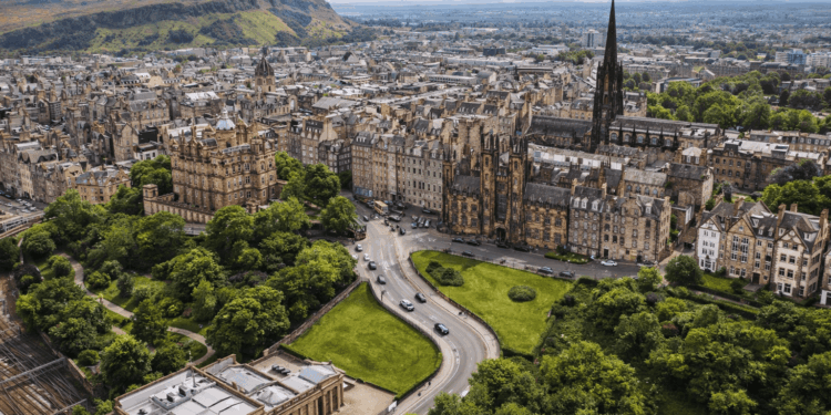 Kenaikan pajak dewan sebesar 5% diusulkan untuk Edinburgh.