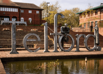 Warga Telford menghadapi kenaikan pajak rata-rata sebesar 5,13%.