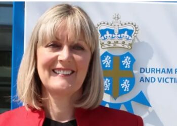 PCC menantang anggota dewan untuk menyetujui kenaikan pajak polisi.