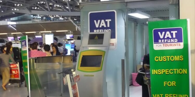 Pikat Wisatawan, Negara Timur Tengah Ini Segera Terapkan VAT Refund