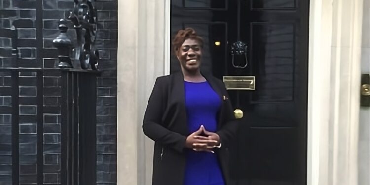 Kenaikan Pajak Kepolisian Suffolk Picu Sorotan Kesetaraan dan Dampak Sosial