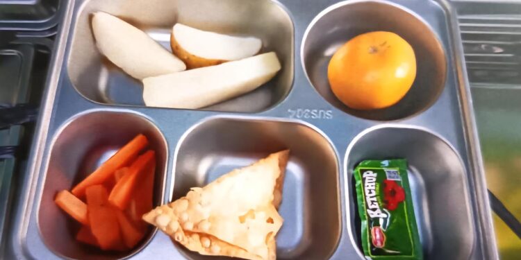 Dibiayai Uang Pajak, BGN Tindak Tegas 47 Dapur Makan Bergizi Gratis Akibat Makanan Busuk