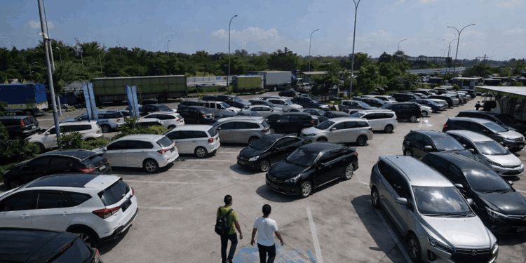 Wah! Daerah Ini Bakal Legalkan Parkir Liar Biar Bisa Dipungut Pajak