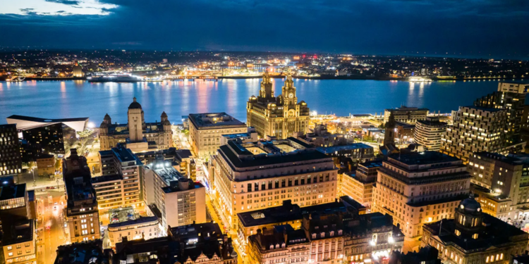 Pajak pariwisata hasilkan £10 juta untuk menarik event ke kota.