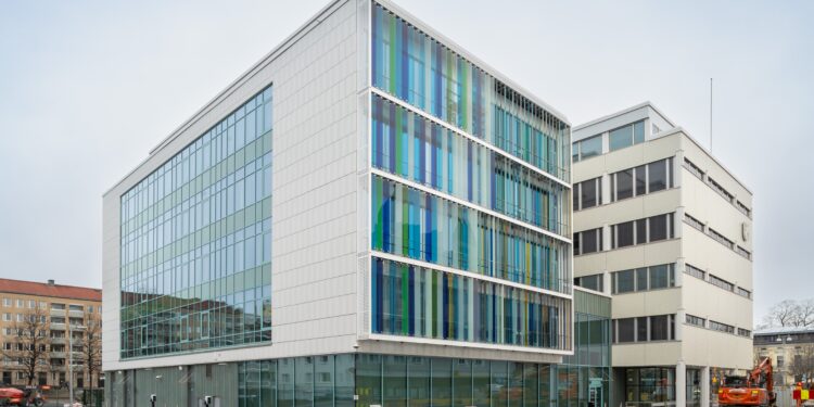 Kenaikan pajak dewan terjadi setelah permintaan tambahan pendanaan “ditolak”.