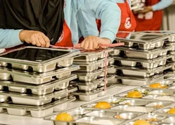 Sah! DPR Pastikan Anggaran Makan Bergizi Gratis Rp223,5 Triliun Masuk Pos Pendidikan 2026