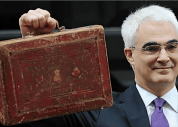 Pajak tersembunyi (stealth tax) NI sebesar £520 bagi yang berpenghasilan £40.000.