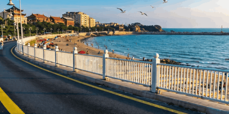 Pajak daerah naik sebesar 6,74% di kawasan perkotaan pesisir.