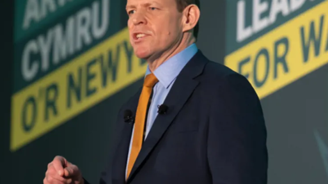 Terjadi perselisihan antara Reform dan Plaid terkait rencana pengeluaran untuk pemilihan Senedd