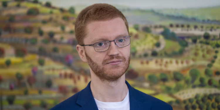 Partai Hijau mendesak penghapusan keringanan pajak kerajaan yang ‘tidak masuk akal’ dalam janji kampanye mereka