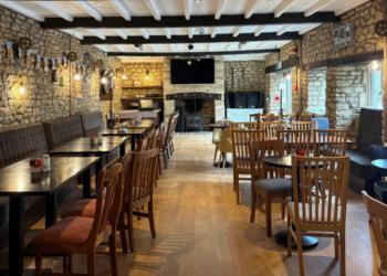 Pemerintah Inggris Bekukan Pajak Properti Saat Industri Pub Berada di Ambang Kolaps