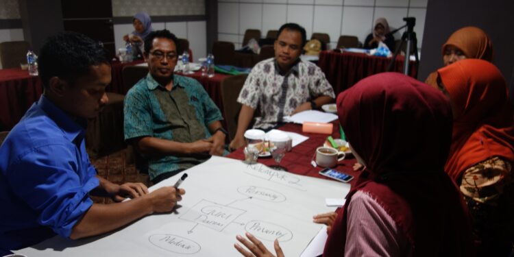 Fiskus Tulungagung Beri Edukasi Khusus Pajak Badan untuk Pengurus Koperasi Desa