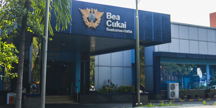 Penerimaan Kepabeanan dan Cukai Capai Rp100,6 Triliun, Tumbuh Positif