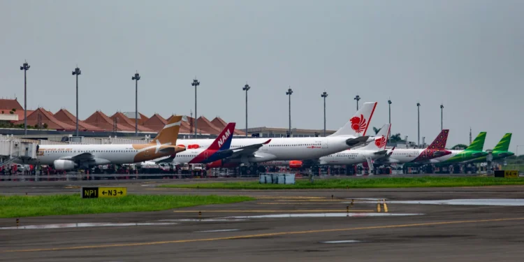 DPR Minta Kemenhub Lobi Kemenkeu Soal PPN Tiket Pesawat