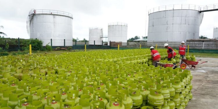 Impor LPG Bebas Bea Masuk Pangkas Biaya Petrokimia