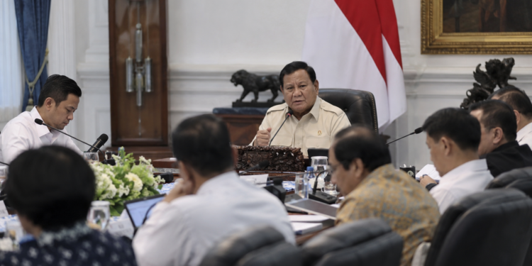 Prabowo Buka Opsi Reshuffle, Singgung Evaluasi 2 Tahun