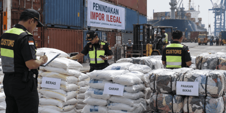 Bea Cukai Gagalkan Impor Ilegal Senilai Rp27,33 Miliar