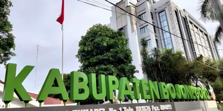 Sajak Desa Tebon Ubah Sampah Jadi Tabungan PBB-P2